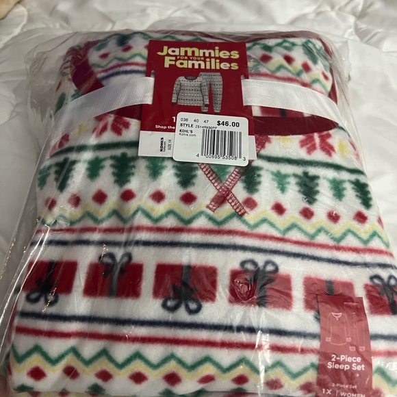 Christmas Jammies women’s size 1x, 
2 piece set - Picture 3 of 5